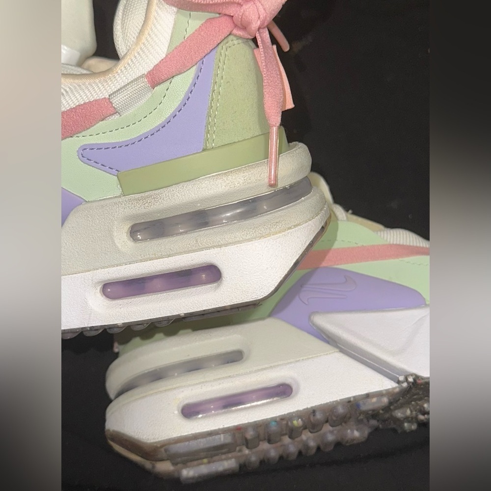 Nike Woman’s Air Max Furyosa size 8 PreLoved - Picture 9 of 9